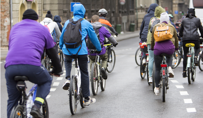 Um unser anfälliges Straßen- und Schienennetz zu stärken, müssen wir ein "Mikro-Mobilitätsnetz" aufbauen