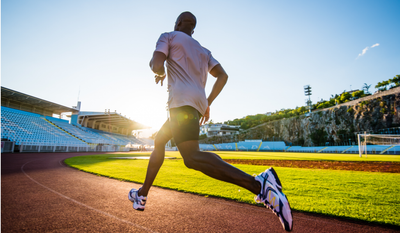 Hauchdünne Fahrräder, flotte Shorts, schnelle Turnschuhe: Umstrittene Technologie im Sport