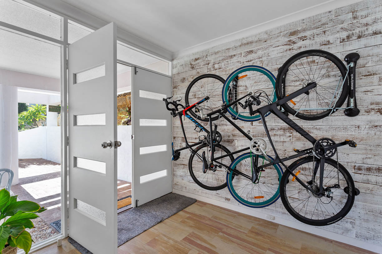 Bicycle stand indoor online